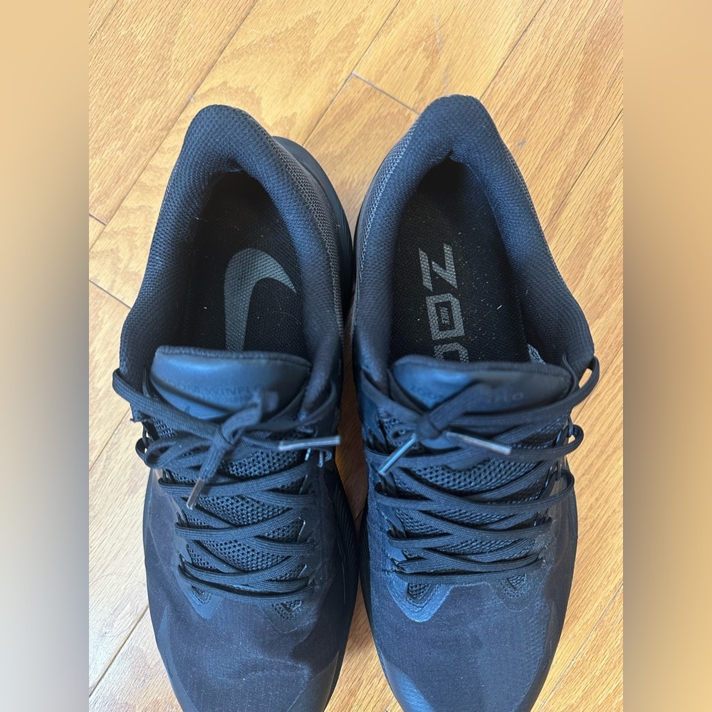 Nike Revolution 
Men's Road Running Shoes - Picture 4 of 6